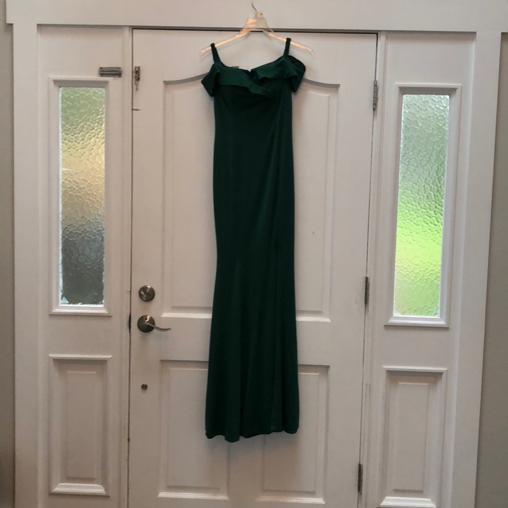 Beautiful hunter green prom/formal dress.